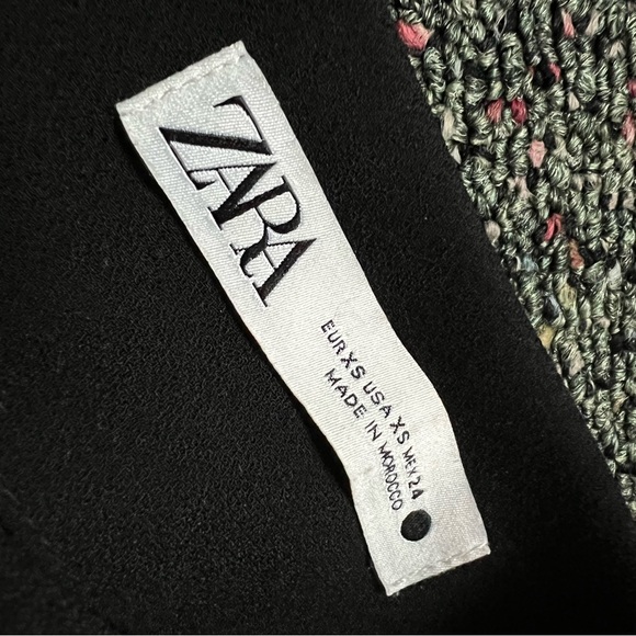 ZARA Black Ruched Scrunch Formal Business Pencil Modest Side Slit Skirt Sz XS - Picture 7 of 16